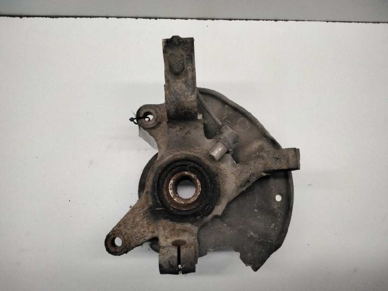Recambio de mangueta delantera derecha para mazda 626 berlina (gf) 2.0 turbodiesel cat referencia OEM IAM   124388