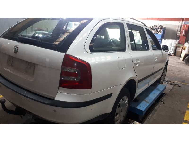 skoda octavia combi (1z5) del año 2006