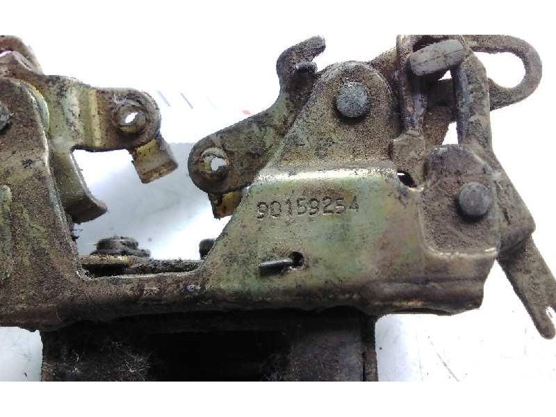 Recambio de cerradura puerta trasera izquierda para opel kadett c 1.0 referencia OEM IAM 90159254  