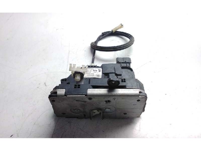 Recambio de cerradura puerta delantera izquierda para opel corsa e edition ecoflex referencia OEM IAM 13431841 0325407955 