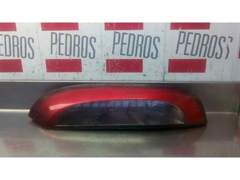 Recambio de piloto trasero derecho para opel corsa c 1.7 16v di cat (y 17 dtl / lk8) referencia OEM IAM   