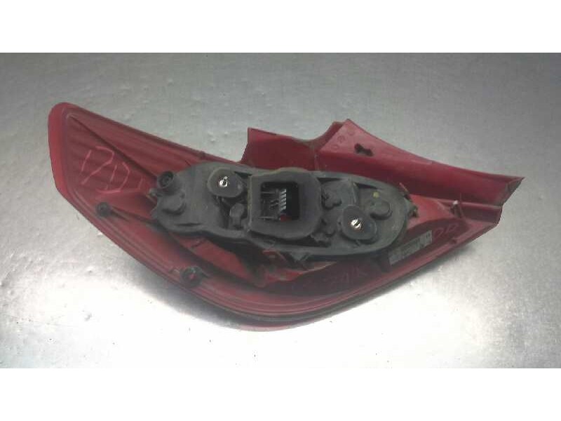 Recambio de piloto trasero derecho para opel corsa d referencia OEM IAM 13186351 89038961 
