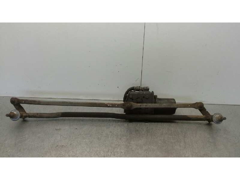 Recambio de motor limpia delantero para iveco daily combi 35 - s 12 combi referencia OEM IAM   