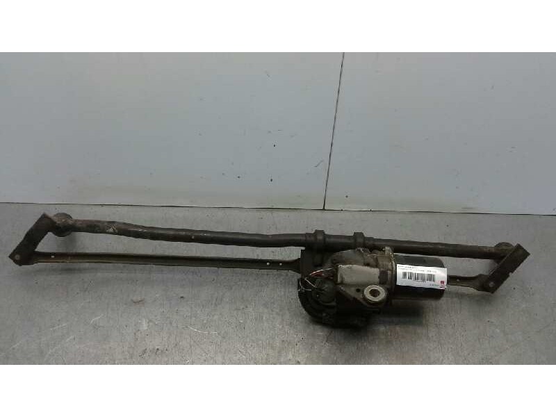 Recambio de motor limpia delantero para iveco daily combi 35 - s 12 combi referencia OEM IAM   