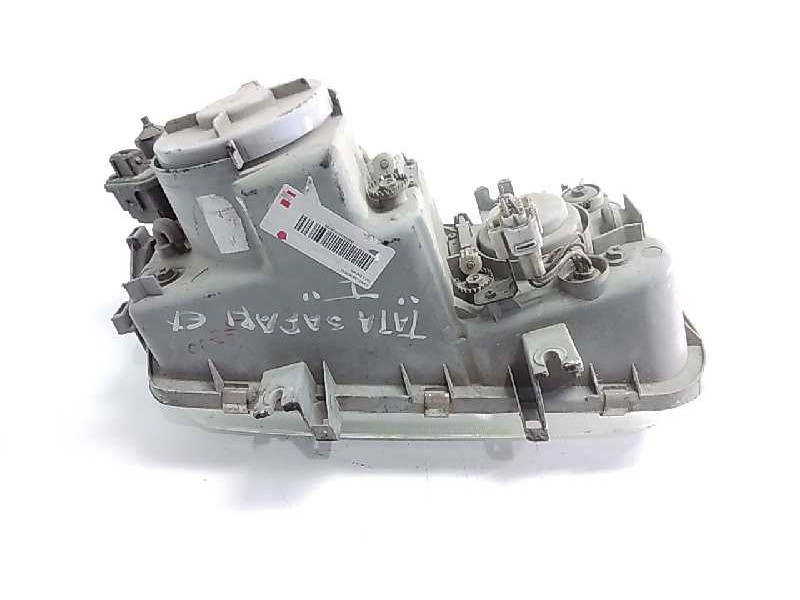 Recambio de faro izquierdo para tata safari referencia OEM IAM 15080200  124690