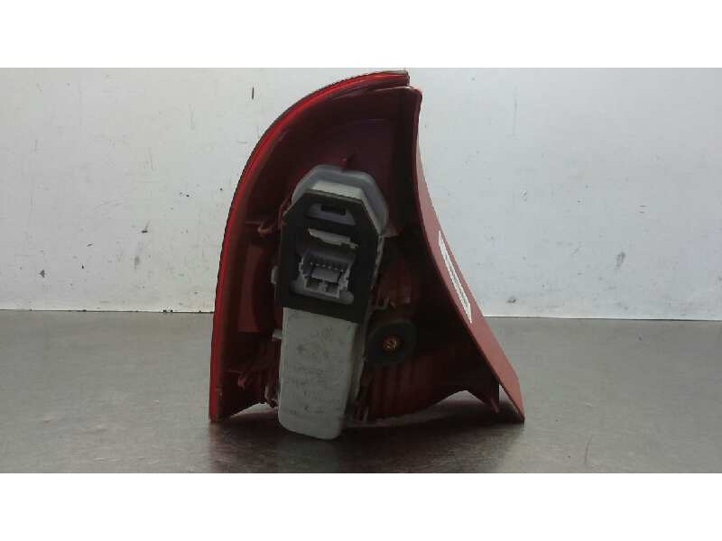 Recambio de piloto trasero derecho para renault clio ii fase ii (b/cb0) authentique referencia OEM IAM 65PH2  