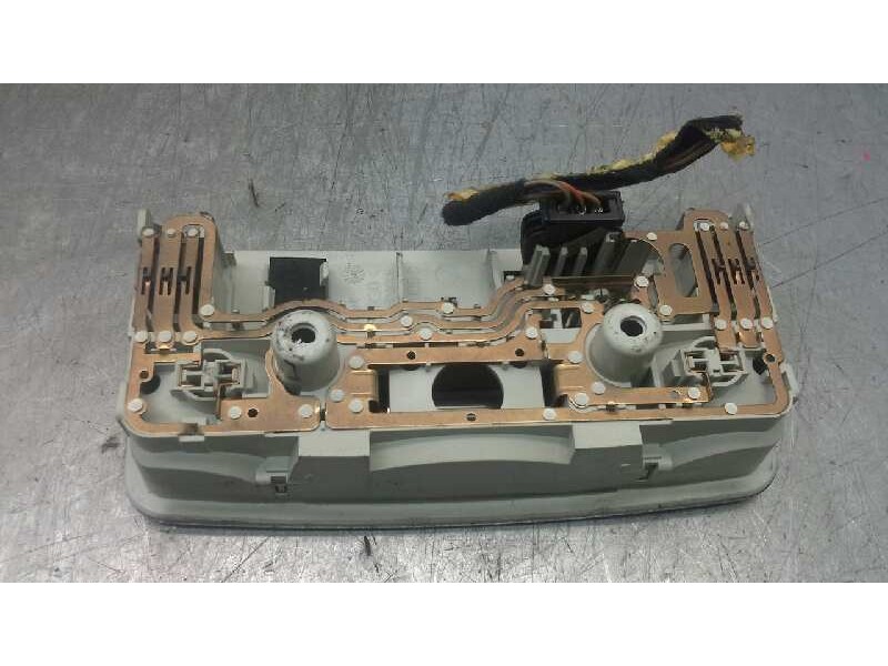 Recambio de luz interior para volkswagen passat berlina (3b2) 1.9 tdi referencia OEM IAM 3B0947105C  