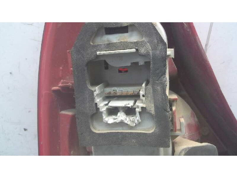 Recambio de piloto trasero derecho para renault clio ii fase ii (b/cb0) authentique confort referencia OEM IAM X65PH2  