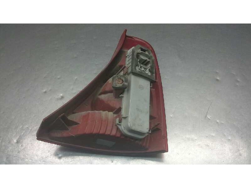 Recambio de piloto trasero izquierdo para renault clio ii fase ii (b/cb0) authentique confort referencia OEM IAM 8200917488  