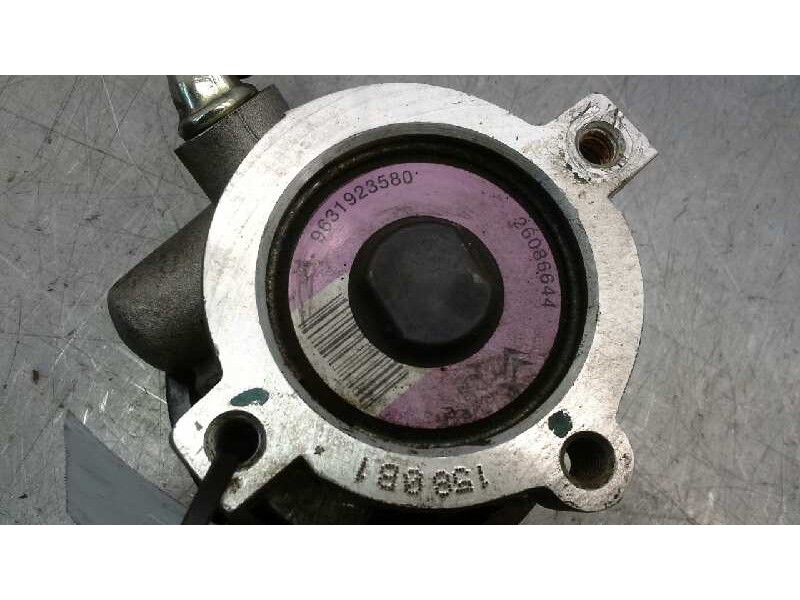 Recambio de bomba direccion para citroen xsara berlina 1.9 td sx referencia OEM IAM 9631923580  