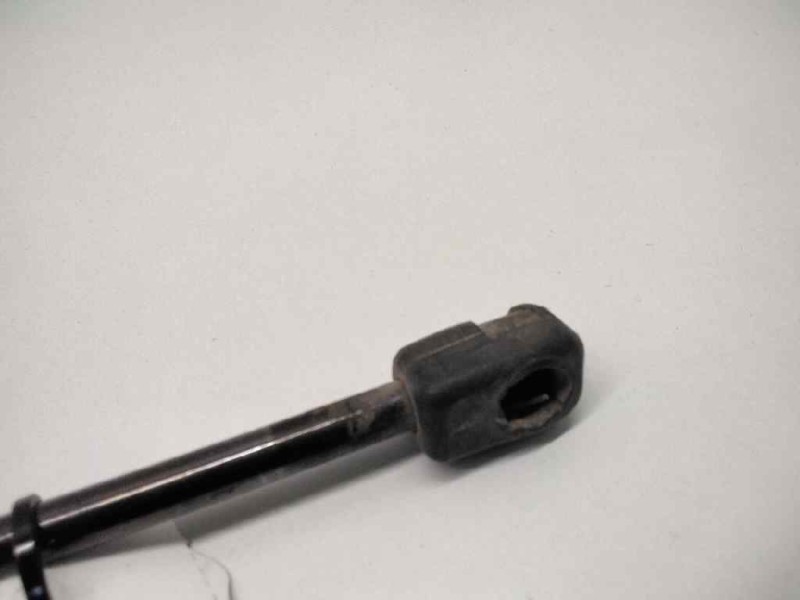 Recambio de amortiguadores maletero / porton para opel calibra referencia OEM IAM   