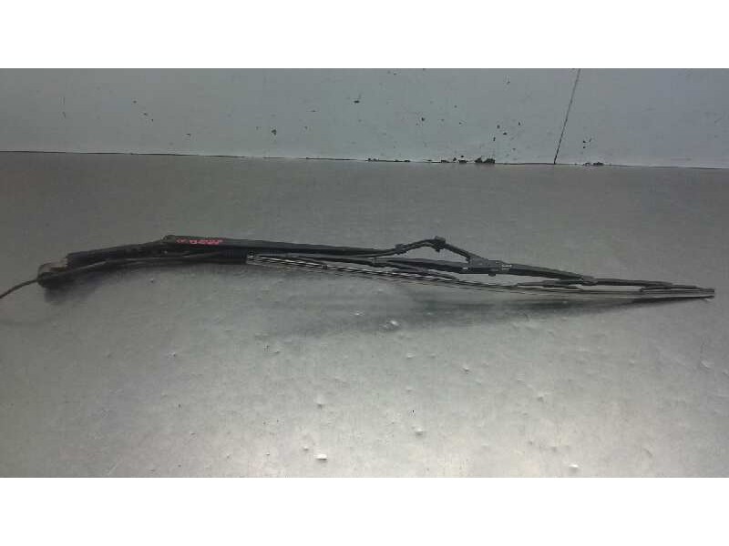 Recambio de brazo limpia delantero izquierdo para ssangyong rodius xdi referencia OEM IAM   