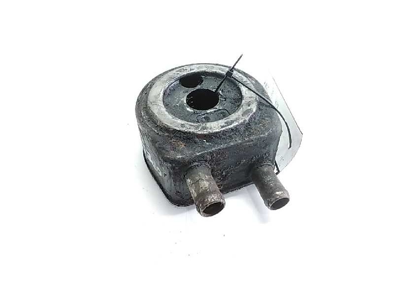 Recambio de enfriador aceite motor para opel vivaro referencia OEM IAM 13743011  124793