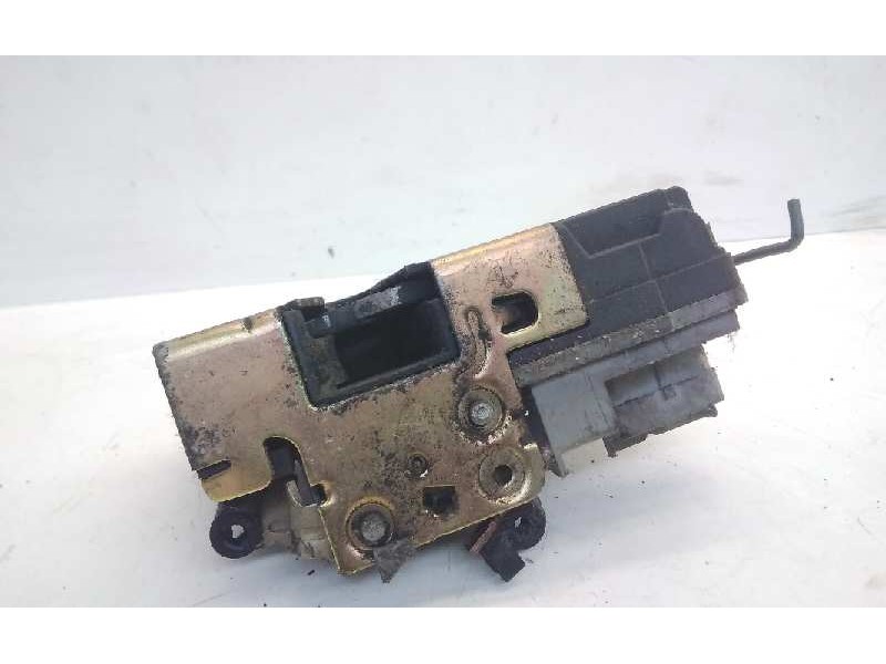 Recambio de cerradura puerta delantera izquierda para peugeot 206 berlina 1.6 referencia OEM IAM   