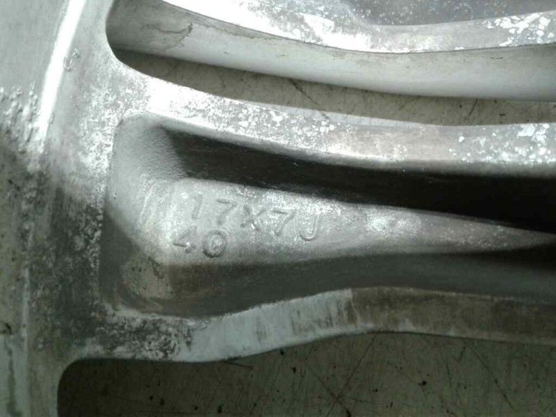 Recambio de llanta aluminio para nissan x-trail (t31) 2.0 dci turbodiesel cat referencia OEM IAM 17-5-TORNILLOS ET40 