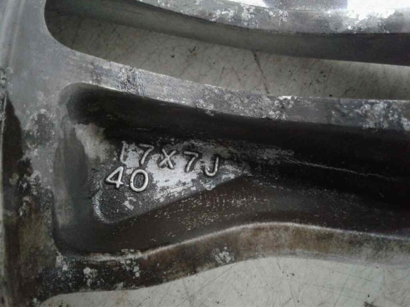 Recambio de llanta aluminio para nissan x-trail (t31) 2.0 dci turbodiesel cat referencia OEM IAM 17-5-TORNILLOS ET40 