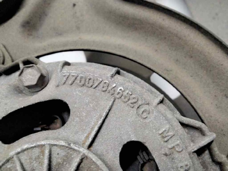 Recambio de electroventilador para renault 19 hatchback (b/c53) 1.9 diesel referencia OEM IAM 7700784652C  