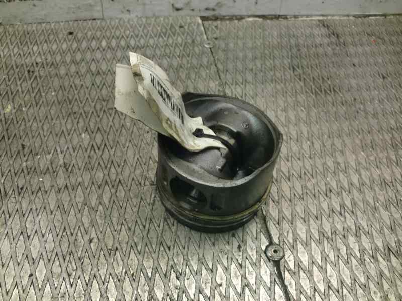 Recambio de piston para mercedes sprinter 02.00  caja abierta 2.2 cdi cat referencia OEM IAM   