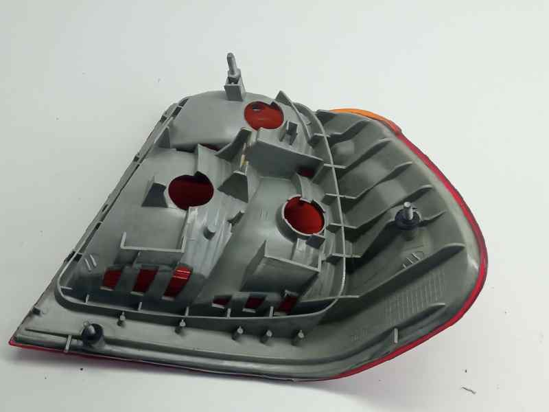 Recambio de piloto trasero izquierdo para bmw serie 3 berlina (e46) 320d referencia OEM IAM   