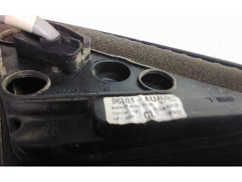 Recambio de retrovisor derecho para nissan primera berlina (p12) acenta referencia OEM IAM 96301AU469  