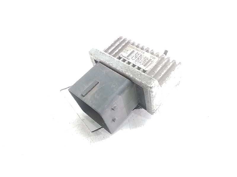 Recambio de caja precalentamiento para opel movano b kasten/combi 2.3 cdti referencia OEM IAM 110678071R  