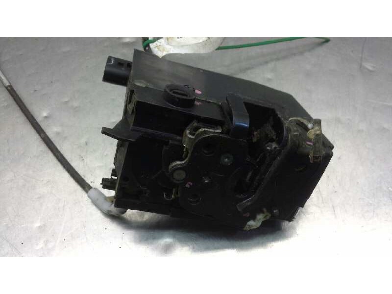 Recambio de cerradura puerta trasera derecha para peugeot 308 style referencia OEM IAM   