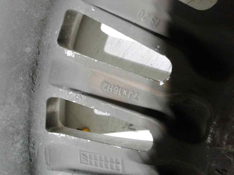 Recambio de llanta aluminio para bmw serie 5 berlina (e39) 523i referencia OEM IAM 16-5-TORNILLOS  