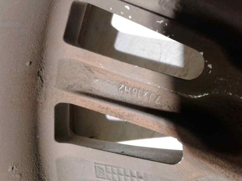 Recambio de llanta aluminio para bmw serie 5 berlina (e39) 523i referencia OEM IAM 16-5-TORNILLOS  