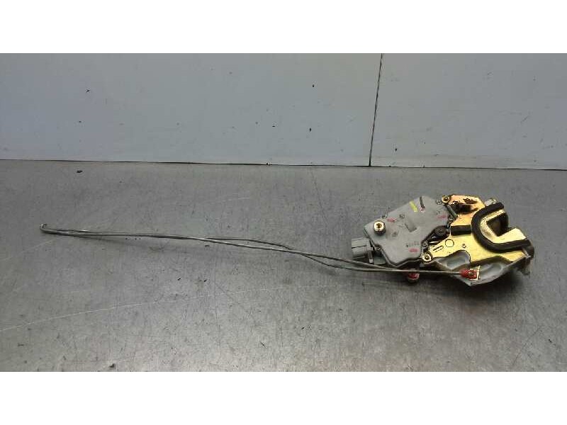 Recambio de cerradura puerta trasera izquierda para nissan primera berlina (p11) se referencia OEM IAM 825039F511  