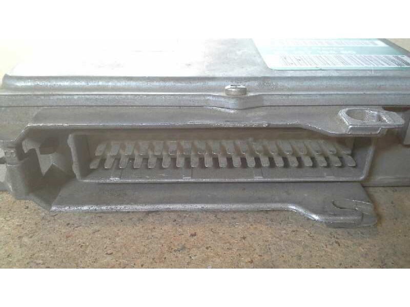 Recambio de centralita motor uce para peugeot 405 berlina 1.9 diesel referencia OEM IAM 0261200666 9619719680 