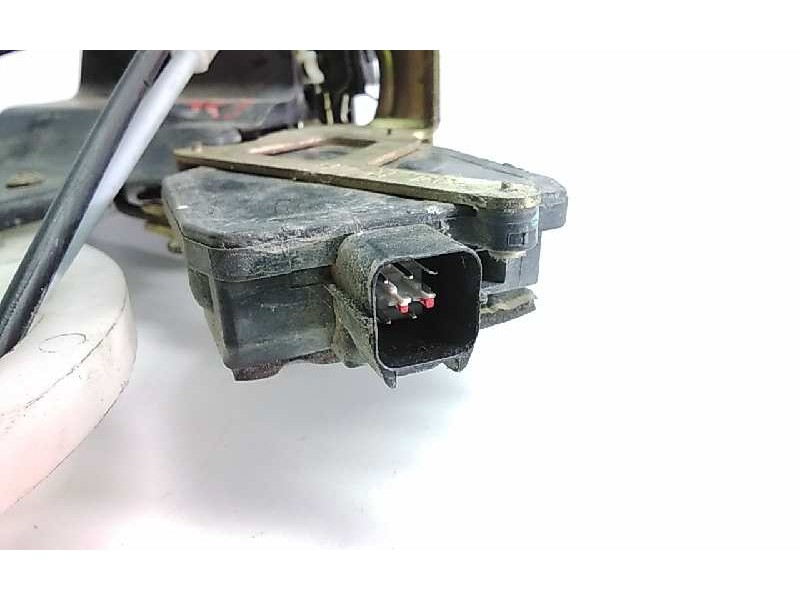 Recambio de cerradura puerta trasera izquierda para kia sportage ex referencia OEM IAM 814111F010  