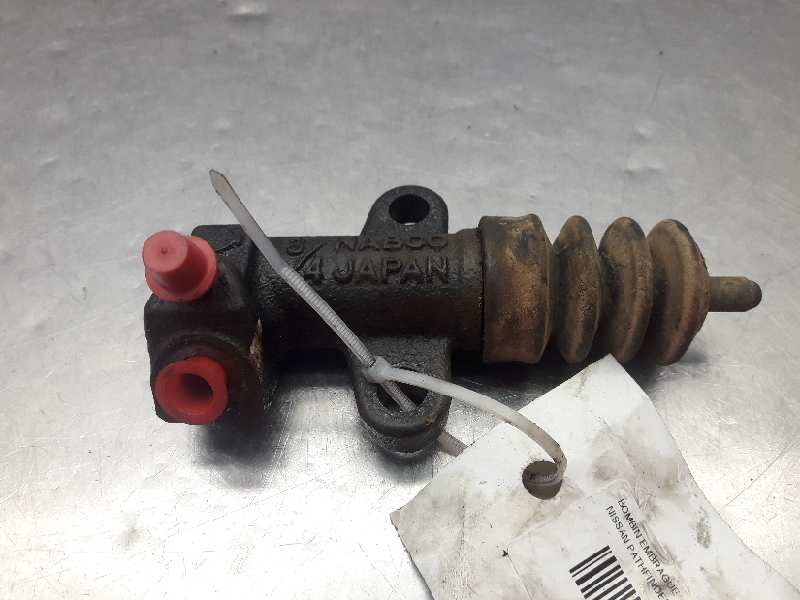 Recambio de bombin embrague para nissan pathfinder (r51) 2.5 dci le referencia OEM IAM 30620EA00A  
