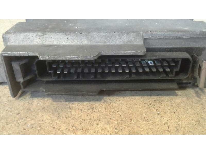 Recambio de centralita motor uce para citroen xantia berlina 1.6 referencia OEM IAM 9624537980 IAW8P.13 16240.134