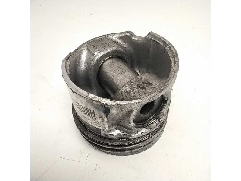Recambio de piston para hyundai elantra referencia OEM IAM   126205