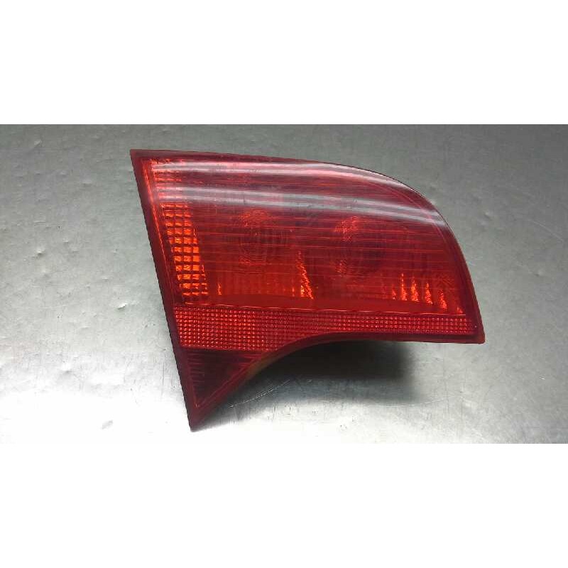 Recambio de piloto trasero izquierdo porton para audi a4 avant (8e) referencia OEM IAM 8E9945093 484501 