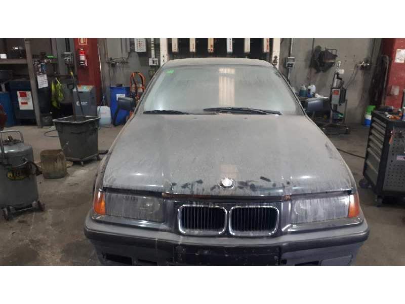 bmw serie 3 berlina (e36) del año 1992