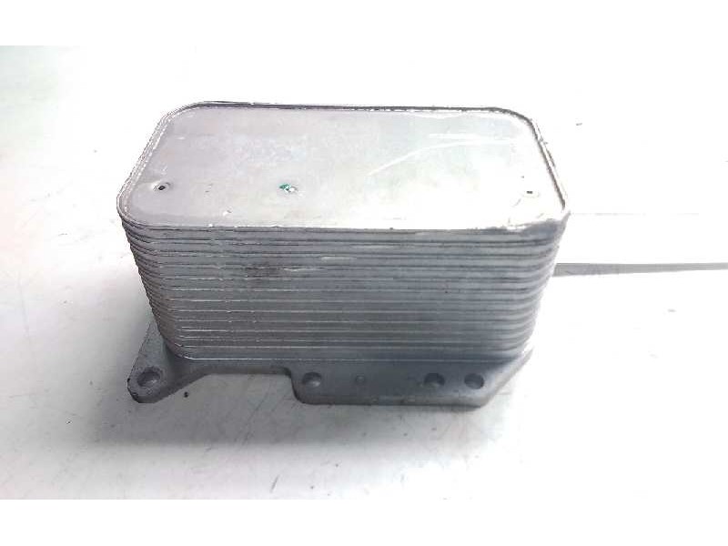 Recambio de enfriador aceite motor para renault trafic caja cerrada (ab 4.01) 2.0 dci diesel cat referencia OEM IAM 70346768  