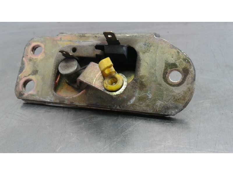 Recambio de cerradura maletero / porton para volvo s40 berlina 1.9 d referencia OEM IAM 30802821  