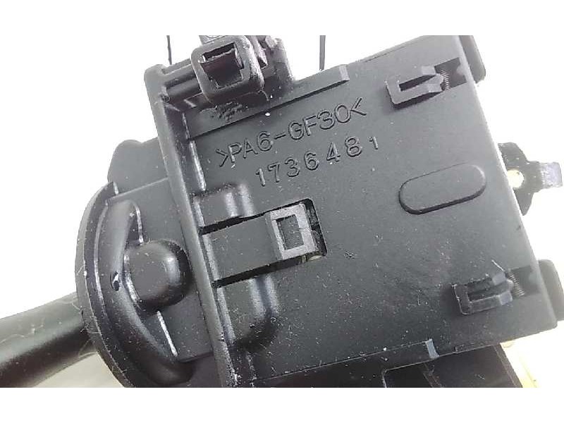 Recambio de mando intermitentes para toyota rav 4 (a2) 2.0 luna 4x4 referencia OEM IAM 1736481  