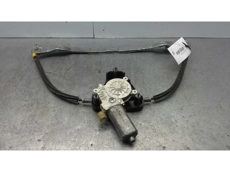 Recambio de elevalunas delantero izquierdo para renault clio ii fase ii (b/cb0) 1.2 referencia OEM IAM   