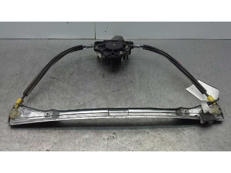 Recambio de elevalunas delantero izquierdo para renault clio ii fase ii (b/cb0) 1.2 referencia OEM IAM   