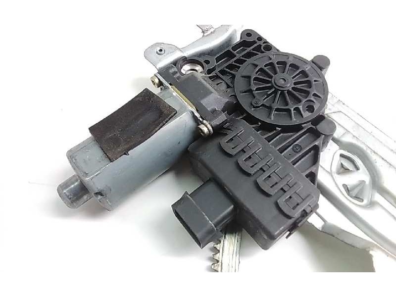 Recambio de elevalunas delantero derecho para opel zafira a club referencia OEM IAM 90579572  