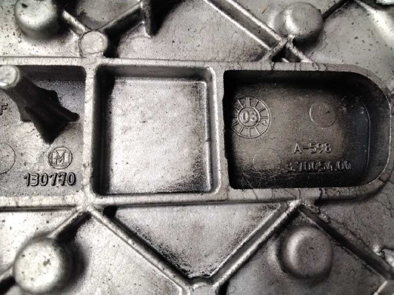 Recambio de tapa distribucion exterior para fiat idea (135) 1.3 jtd cat referencia OEM IAM 37005400  