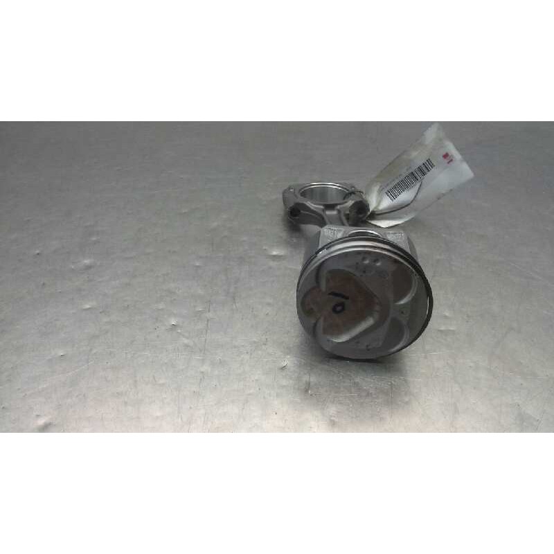 Recambio de piston para nissan juke (f15) 1.6 16v referencia OEM IAM   