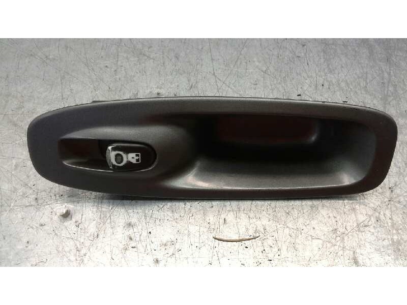 Recambio de mando elevalunas delantero derecho para hyundai accent (lc) gls referencia OEM IAM 9358025000YN  