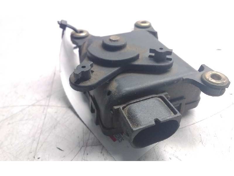 Recambio de motor trampillas para volkswagen passat berlina (312) 1.8 referencia OEM IAM 0182801149  