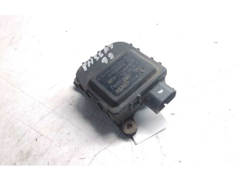 Recambio de motor trampillas para volkswagen passat (321/23/27/31) 1.8 referencia OEM IAM 0132801149  