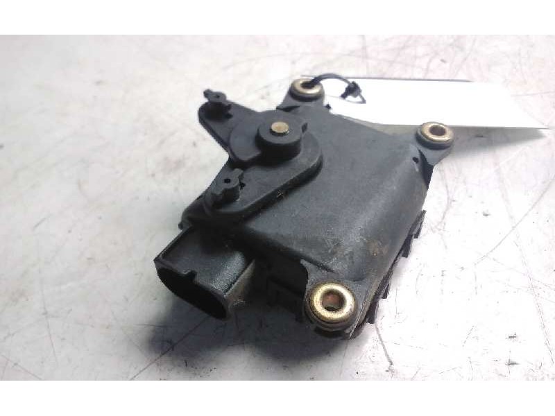 Recambio de motor trampillas para volkswagen passat (321/23/27/31) 1.8 referencia OEM IAM 0132801149  