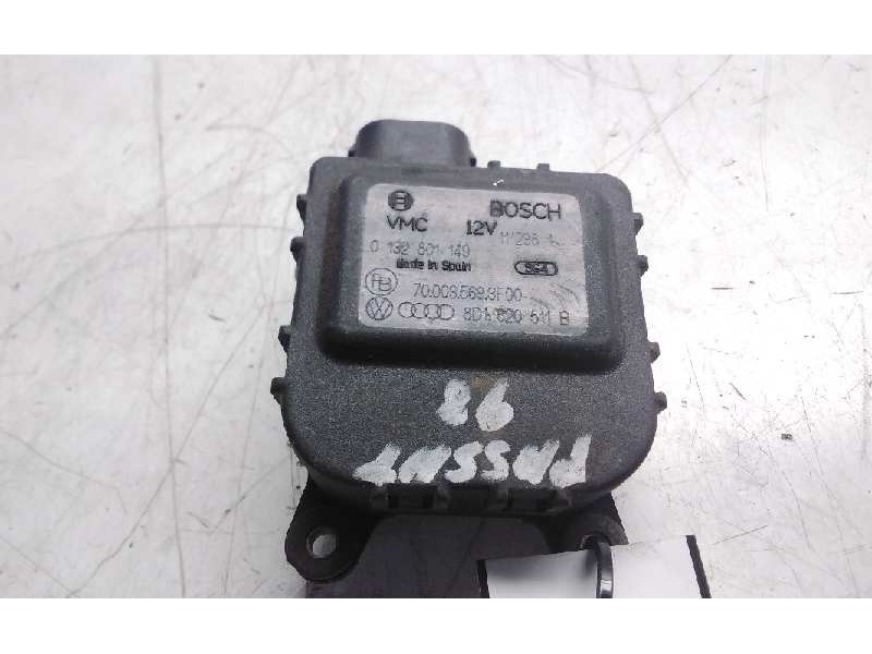 Recambio de motor trampillas para volkswagen passat (321/23/27/31) 1.8 referencia OEM IAM 0132801149  