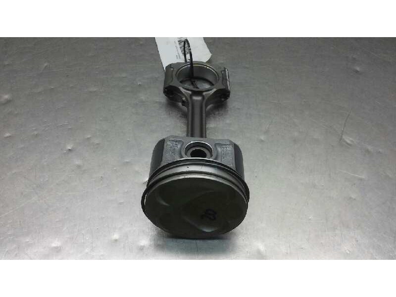 Recambio de piston para nissan juke (f15) 1.6 16v referencia OEM IAM   